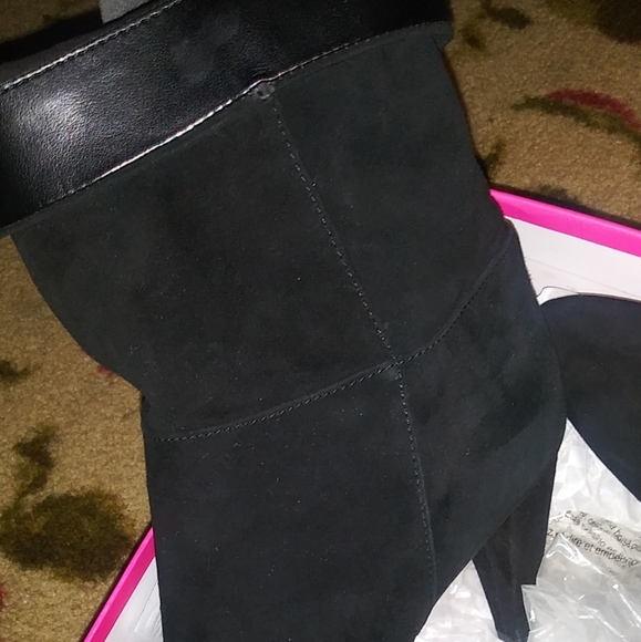 Boots. - Picture 8 of 11